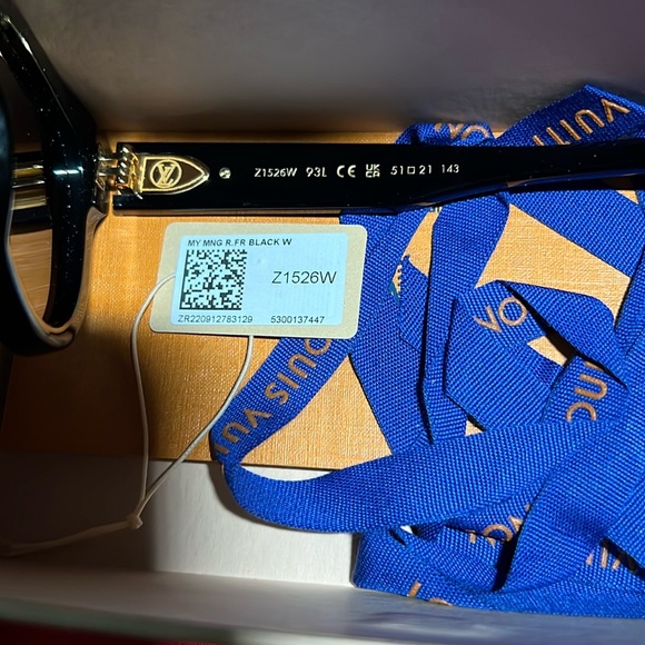 Authentic Louis Vuitton My Monogram Cat Eye Sunglasses Z1526W amazing! - Picture 4 of 16